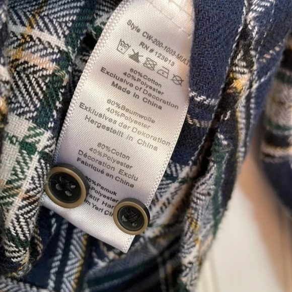 Jachs Girlfriend Blue Plaid Flannel Size Large (L) - Picture 5 of 8